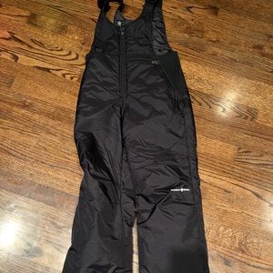 Outdoor Gear youth snow pants, medium